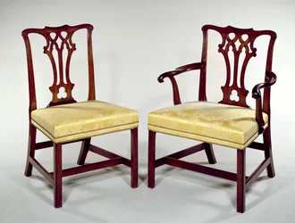 Eetkamerstoelen, met verstrengelde rugleuningen en vierkante afgeschuinde poten, c.1760